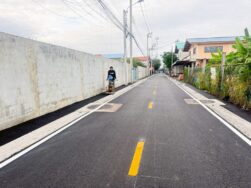 ตีเส้นจราจร ถนนหลวง